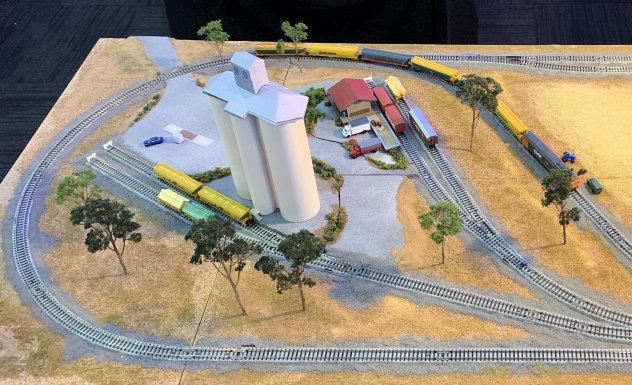 T track n scale discount